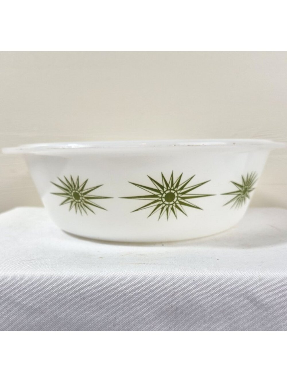 Vintage Glasbake 514 2 Qt. Atomic Starburst Milk Glass Casserole MCM USA